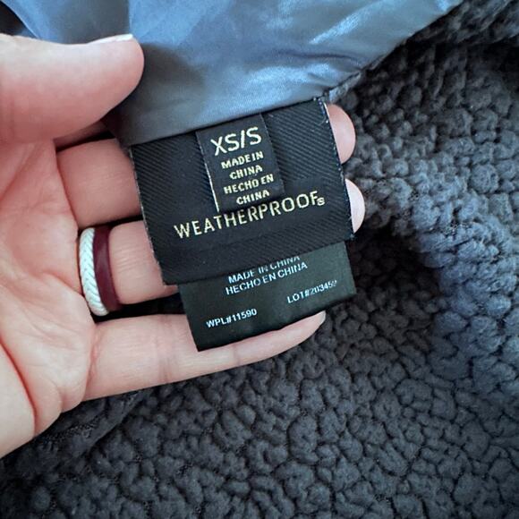 Weatherproof Sherpa Lined Hooded Jacket - Size XS/S - Picture 4 of 4